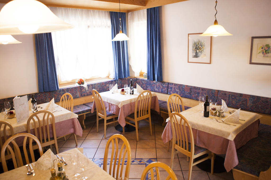 Gasthaus Abram Ora / Auer Ngoại thất bức ảnh