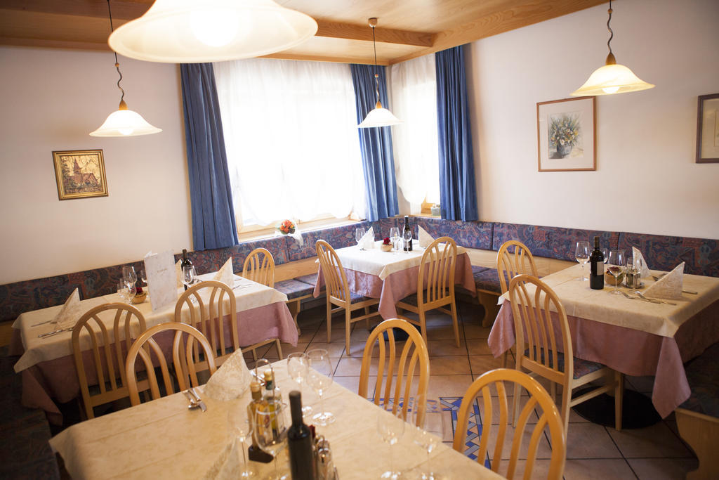 Gasthaus Abram Ora / Auer Ngoại thất bức ảnh